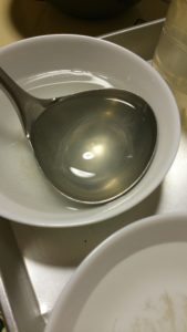 大玉のつかめる水作るにはオタマが便利です!